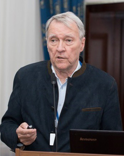 Аватар лектора: Манн Вольф