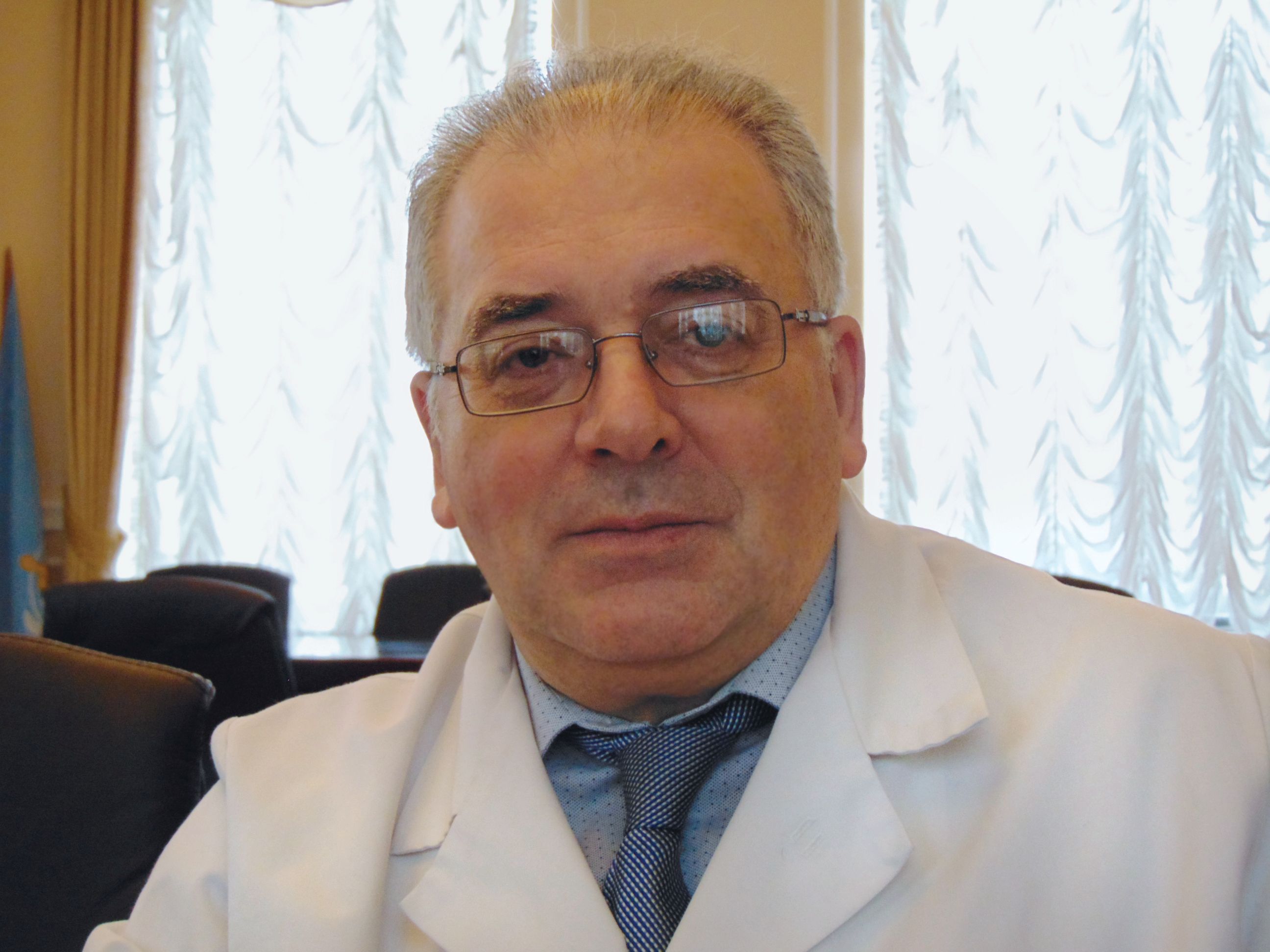 Аватар лектора: Незнанов Николай Григорьевич